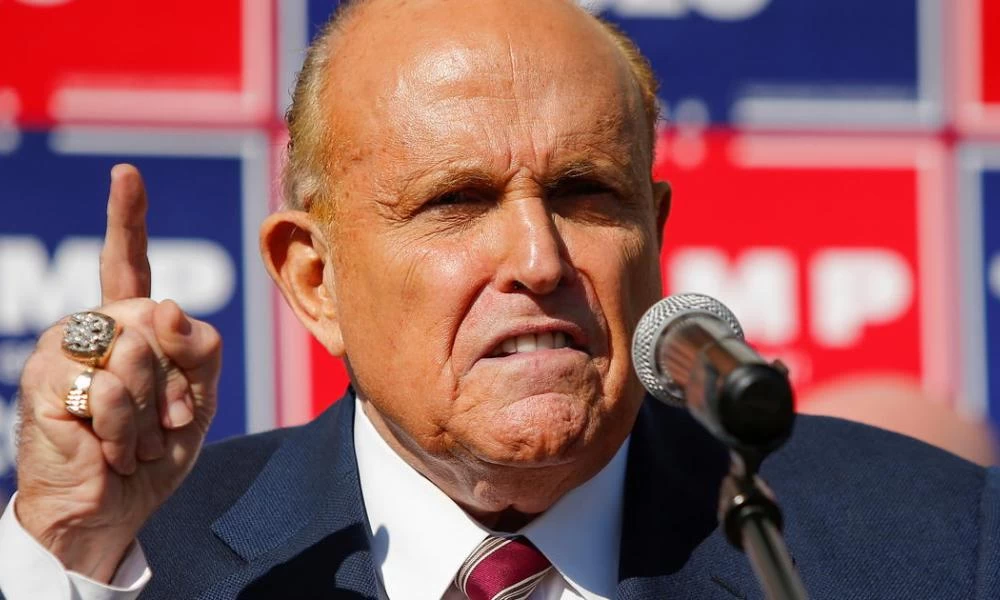 Δικηγόρος του Τραμπ: Τα κανάλια δεν αποφασίζουν για τις εκλογές